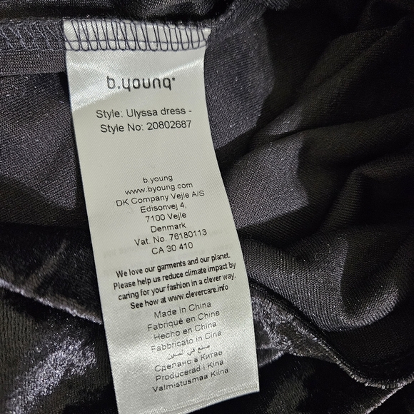 B Young Velour Swing Dress - Picture 2 of 4